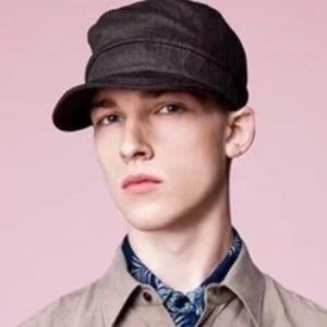 Meet your Posher, Christopher